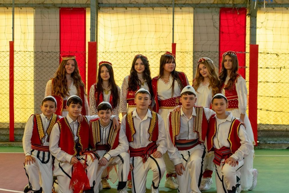 Albanian dance
